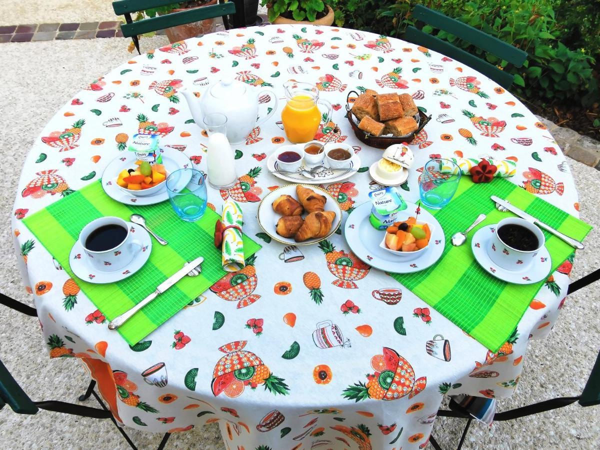 Bed and Breakfast Au Bord De L'Eau Pessac-sur-Dordogne Exteriér fotografie