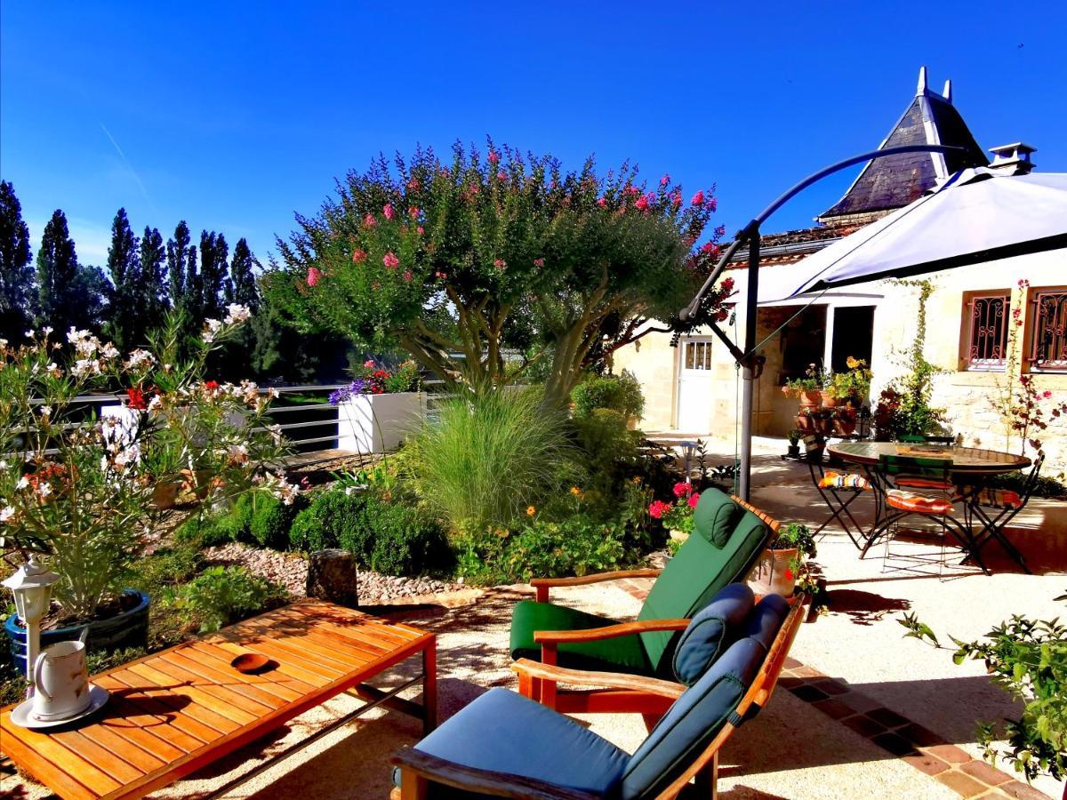 Bed and Breakfast Au Bord De L'Eau Pessac-sur-Dordogne Exteriér fotografie
